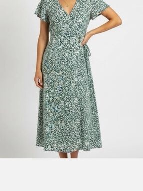 sienna sky green floral dress | Dresses | Sienna Sky Red Faux Wrap Midi S Tropical Spring non_rts